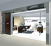 �ҥ륺�ˡ�BOSE��ľ��Ź�����襷�����̤�Ÿ��